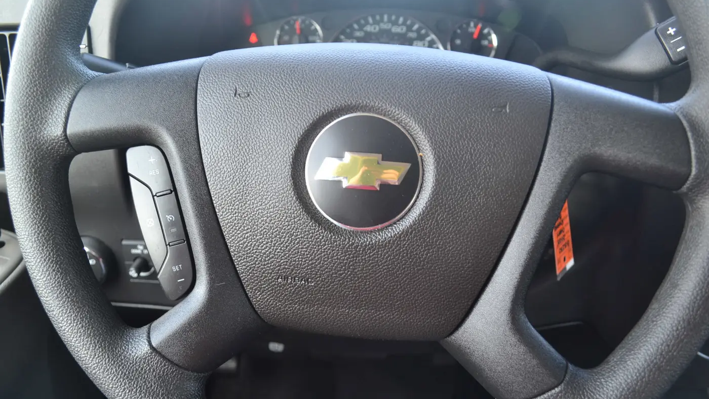 2025 Chevrolet Express LT 3500