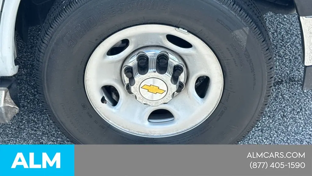2025 Chevrolet Express LT 3500