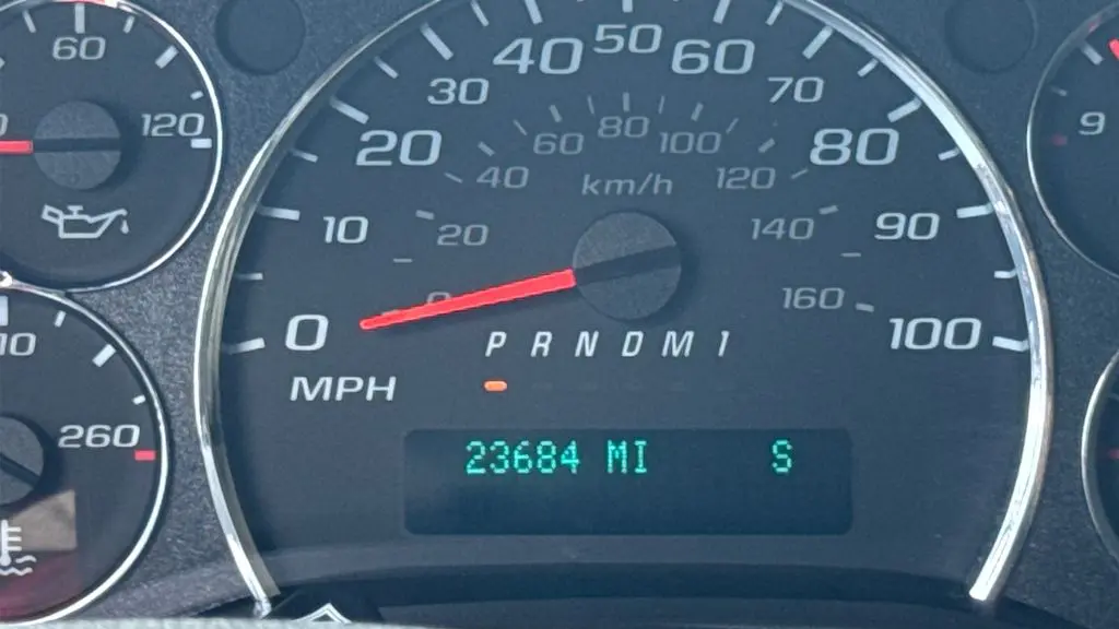 2025 Chevrolet Express LT 3500
