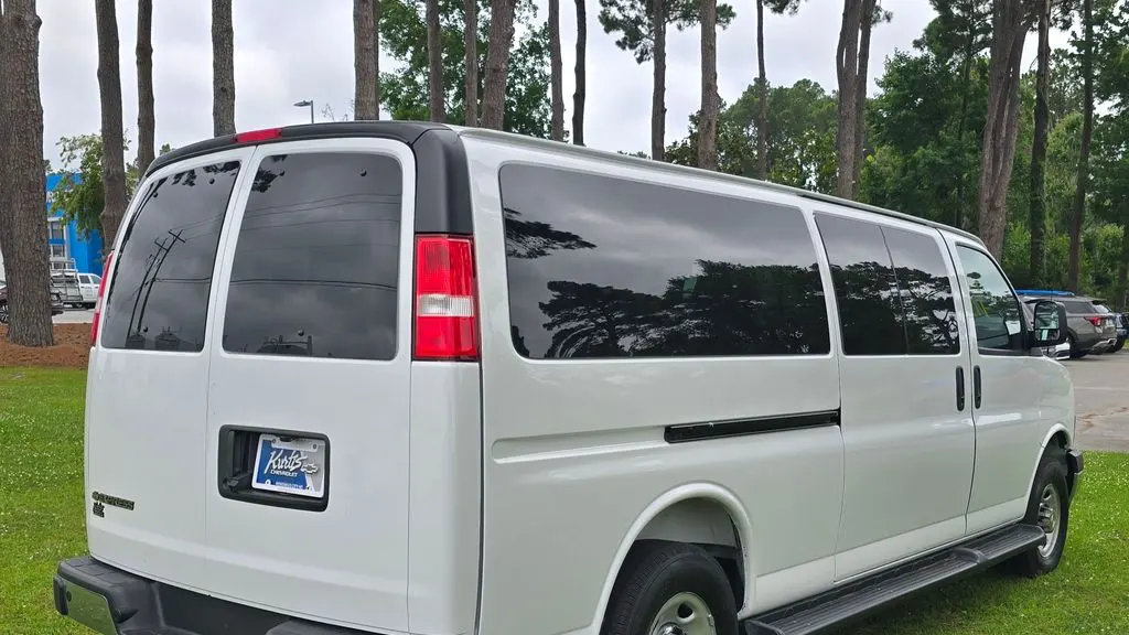 2025 Chevrolet Express LT 3500