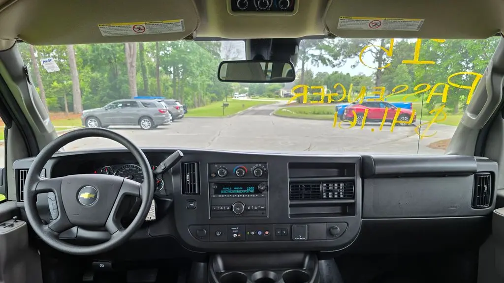 2025 Chevrolet Express LT 3500