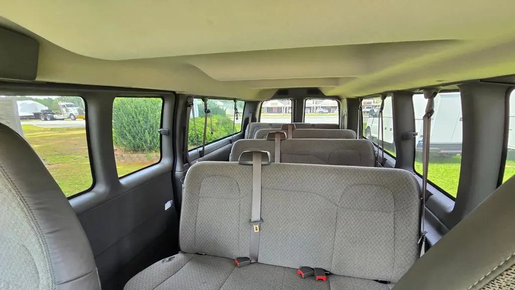 2025 Chevrolet Express LT 3500