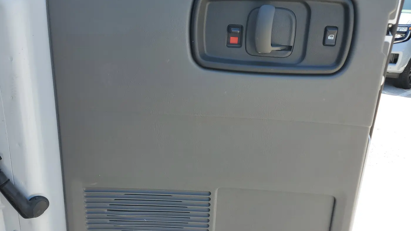 2025 Chevrolet Express LT 3500