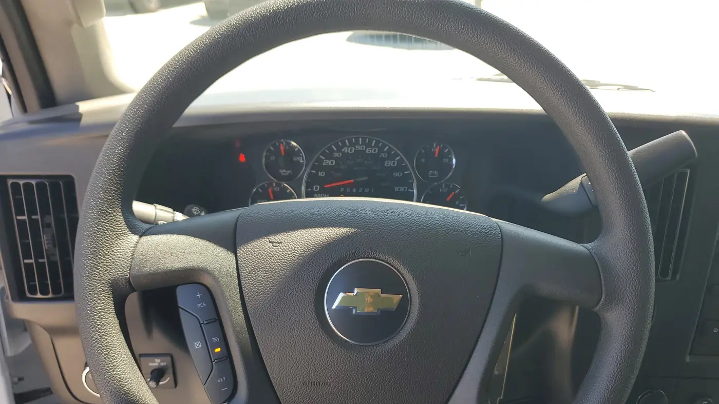 2025 Chevrolet Express LT 3500