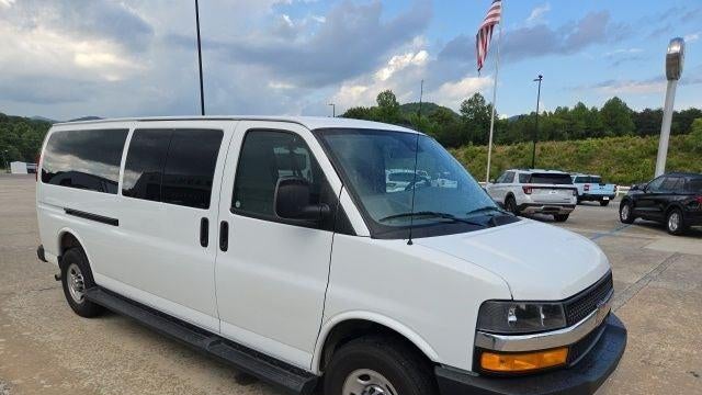 2025 Chevrolet Express LT 3500