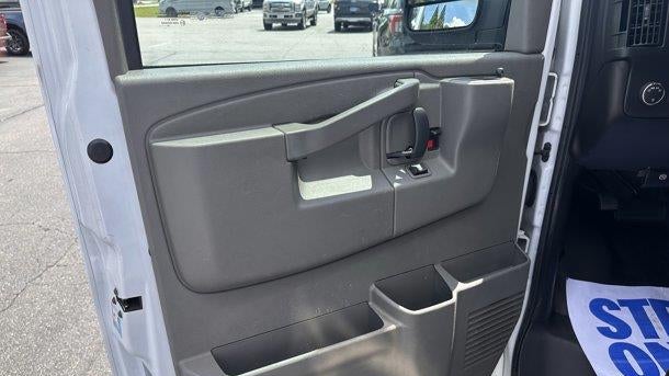 2022 Chevrolet Express 3500