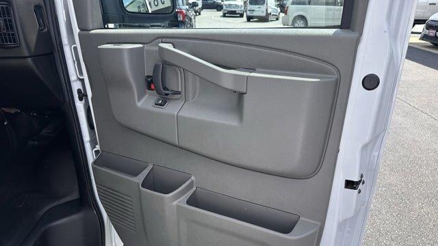 2022 Chevrolet Express 3500