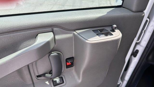 2022 Chevrolet Express 3500