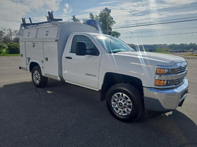 2015 Chevrolet Silverado - $22,995