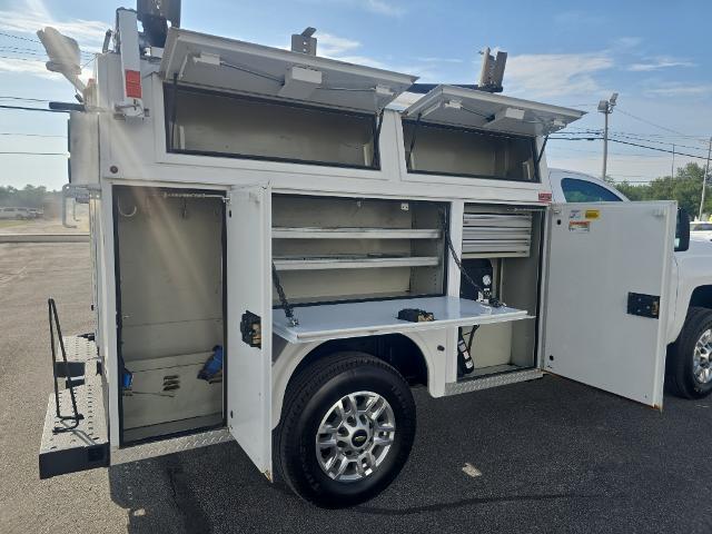 2015 Chevrolet Silverado - $22,995