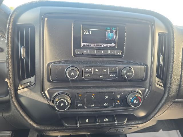 2015 Chevrolet Silverado - $22,995