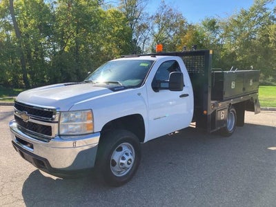 2011 Chevrolet Silverado 3500HD CC 4X2 Work Truck 2DR Regular Cab SWB Chassis