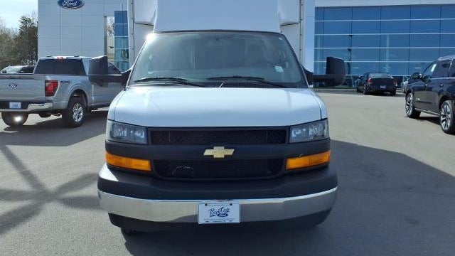 2022 Chevrolet Express 3500