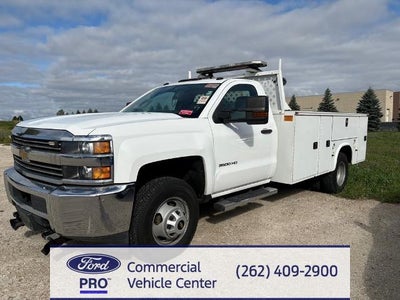 2015 Chevrolet Silverado 3500HD CC 4X4 Work Truck 2DR Regular Cab SWB Chassis