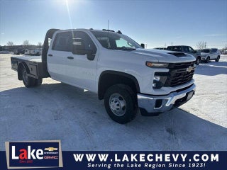 2025 Chevrolet Silverado 3500HD with Summit White Exterior