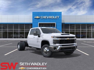 2026 Chevrolet Silverado 3500HD CC with Summit White Exterior