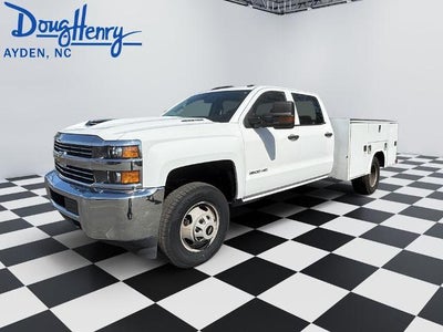 2017 Chevrolet Silverado 3500HD CC 4X4 Work Truck 4DR Crew Cab Chassis