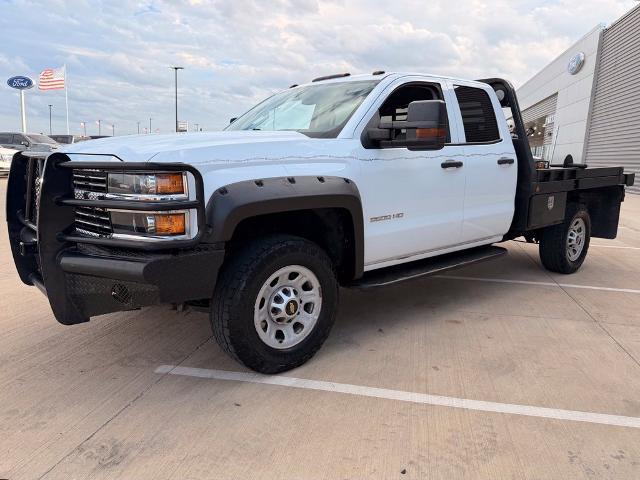 2015 Chevrolet Silverado - $29,404