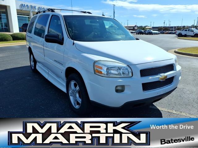 2008 Chevrolet Uplander - $19,899