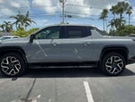 2025 Silverado EV Thumbnail 5