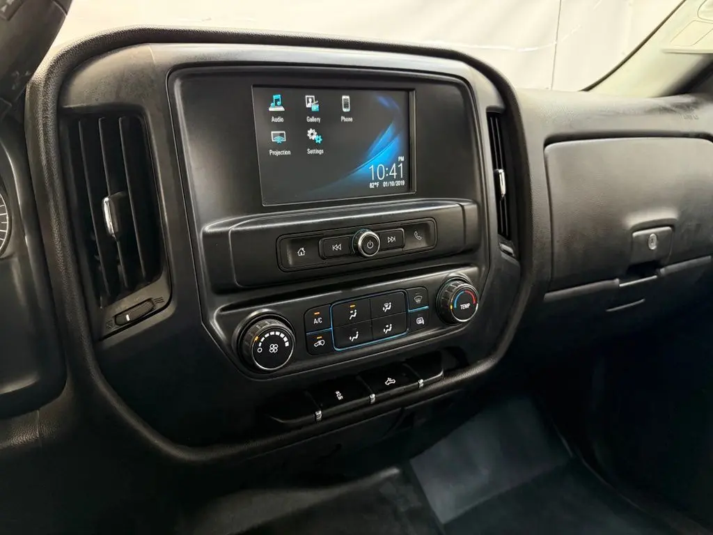 2019 Chevrolet Silverado Hd - $25,899
