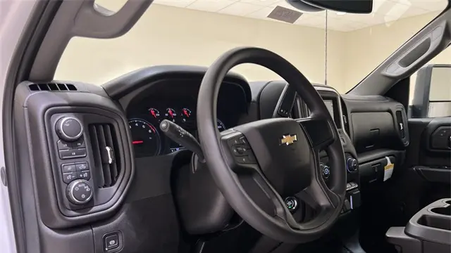 2025 Chevrolet Silverado 2500HD Custom