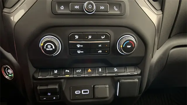 2025 Chevrolet Silverado 2500HD Custom