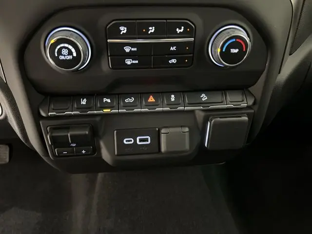 2025 Chevrolet Silverado Hd - $56,115