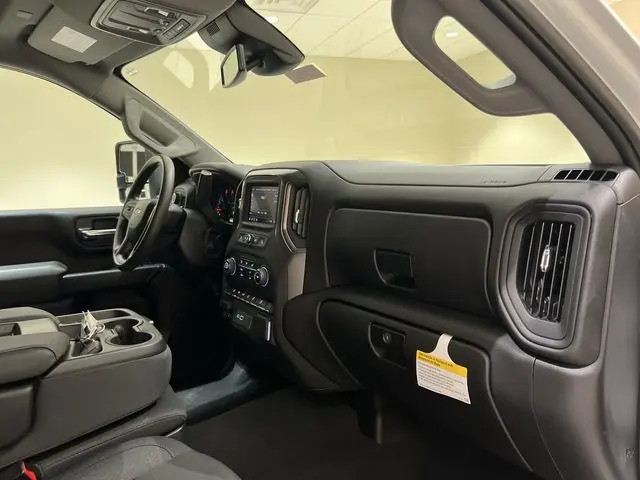 2025 Chevrolet Silverado Hd - $56,115