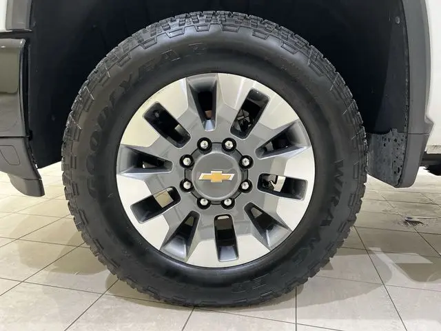2025 Chevrolet Silverado Hd - $56,115