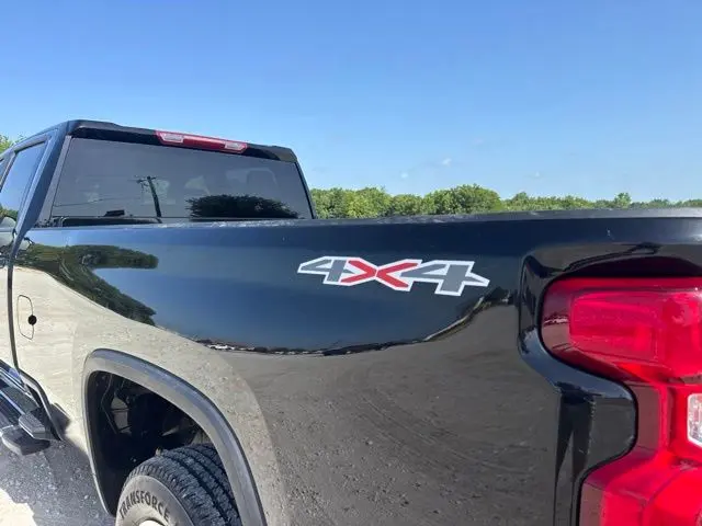2025 Chevrolet Silverado Hd - $48,900