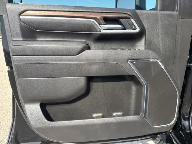 2025 Chevrolet Silverado Hd - $48,900