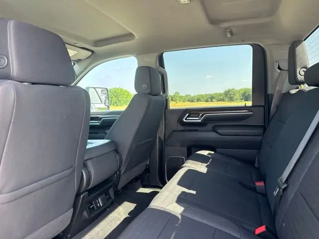 2025 Chevrolet Silverado Hd - $48,900