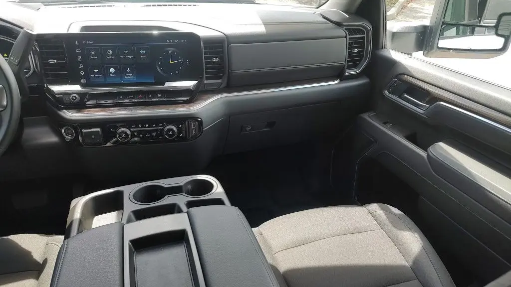 2025 Chevrolet Silverado 2500HD LT