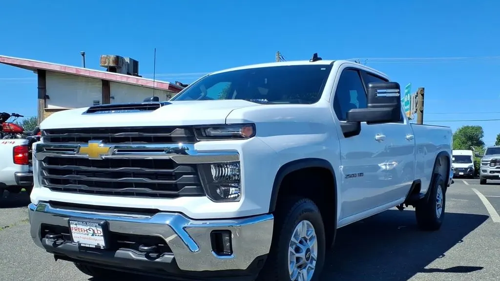 2025 Chevrolet Silverado 2500HD LT