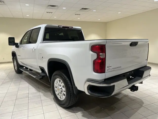 2026 Chevrolet Silverado Hd - $62,115