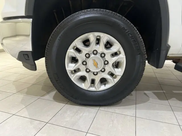 2026 Chevrolet Silverado Hd - $62,115