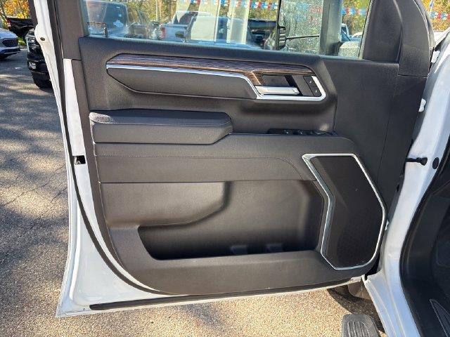 2026 Chevrolet Silverado Hd - $61,879