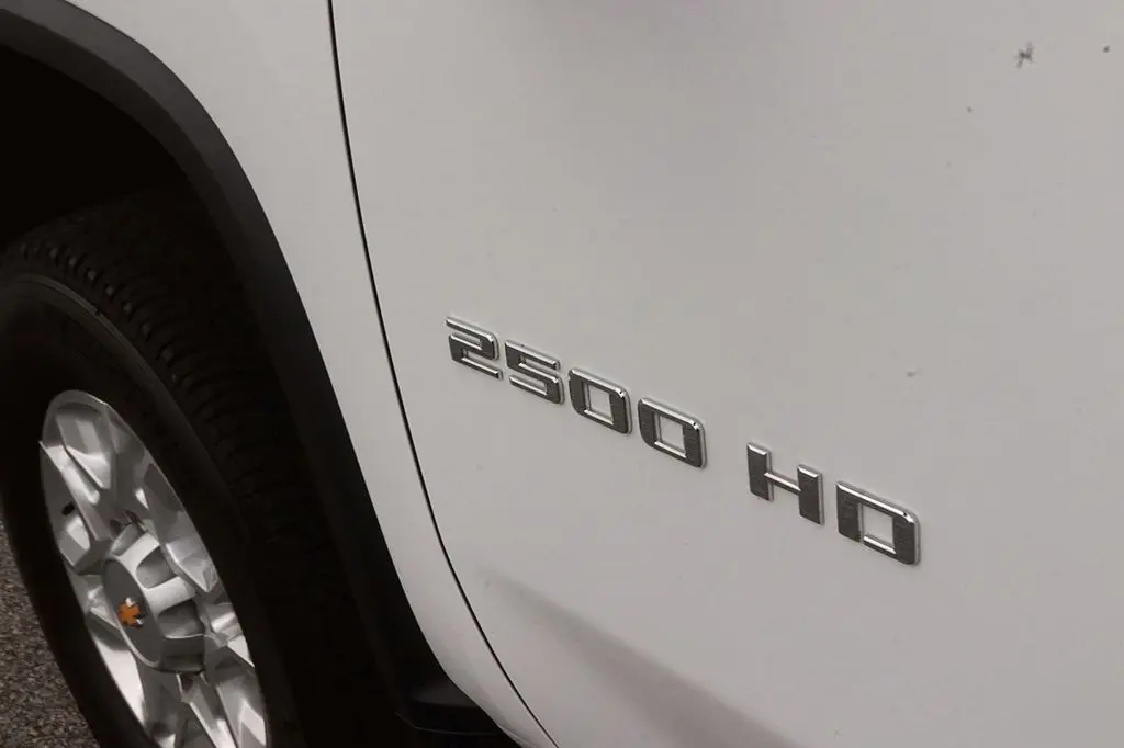 2026 Chevrolet Silverado Hd - $65,148