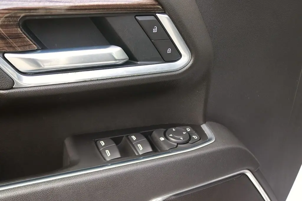 2026 Chevrolet Silverado Hd - $65,148