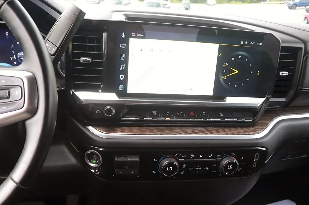 2026 Chevrolet Silverado Hd - $65,148