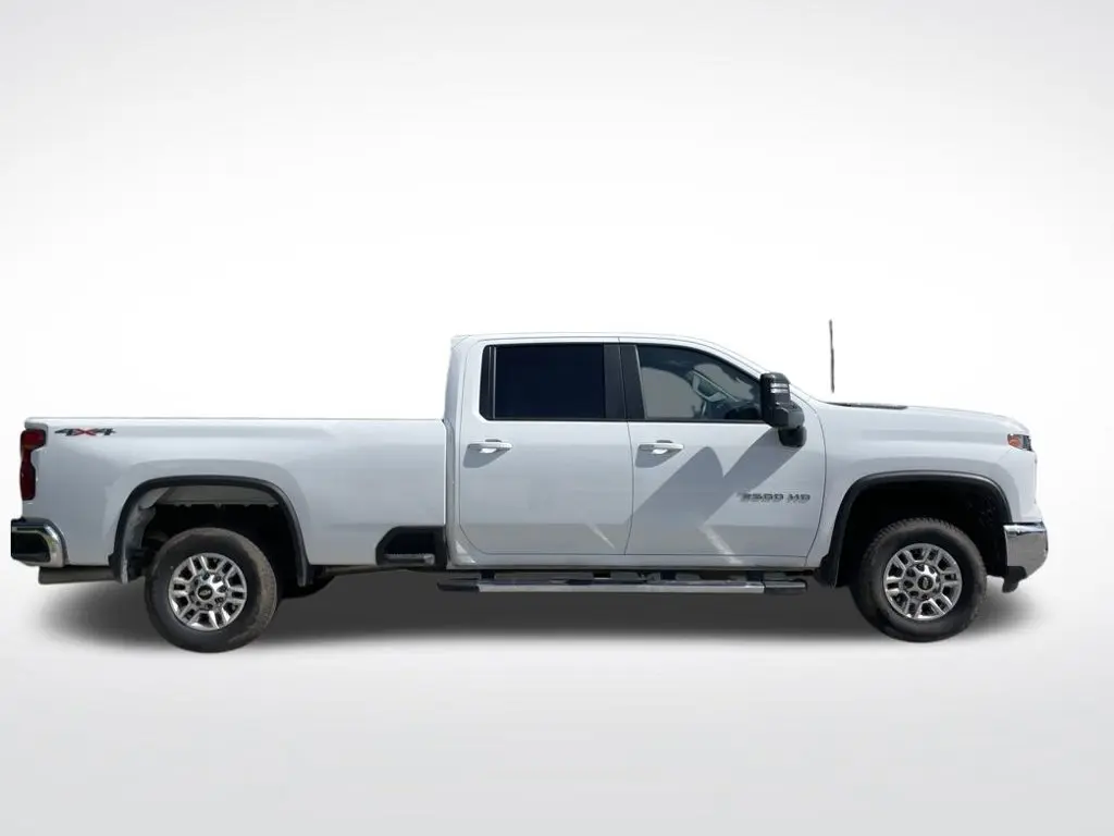 2026 Chevrolet Silverado Hd - $52,997