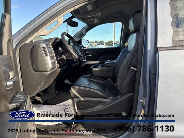 2015 Chevrolet Silverado - $25,995