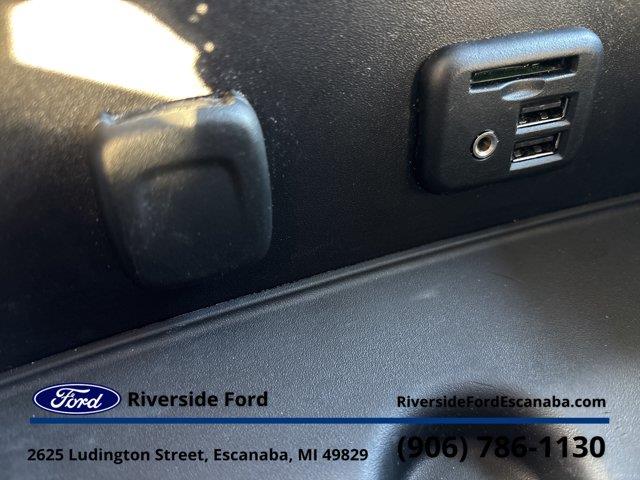 2015 Chevrolet Silverado - $25,995