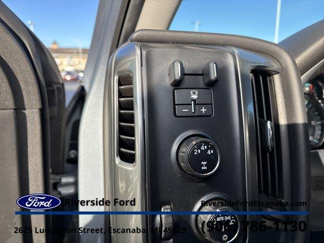 2015 Chevrolet Silverado - $25,995