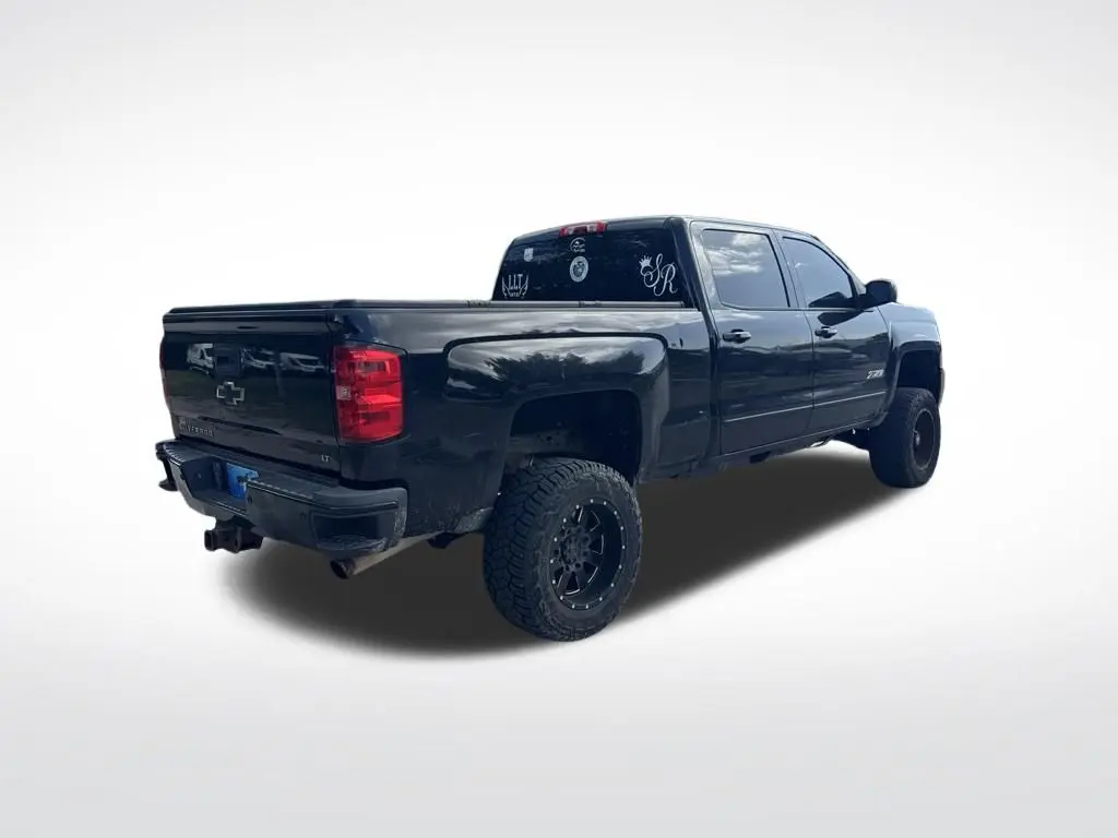2016 Chevrolet Silverado - $15,997