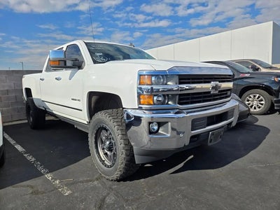 2016 Chevrolet Silverado 2500HD 4X4 LTZ 4DR Crew Cab SB