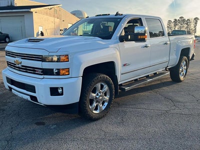 2017 Chevrolet Silverado 2500HD 4X4 LTZ 4DR Crew Cab SB