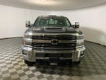 2018 Silverado 2500HD Thumbnail 3