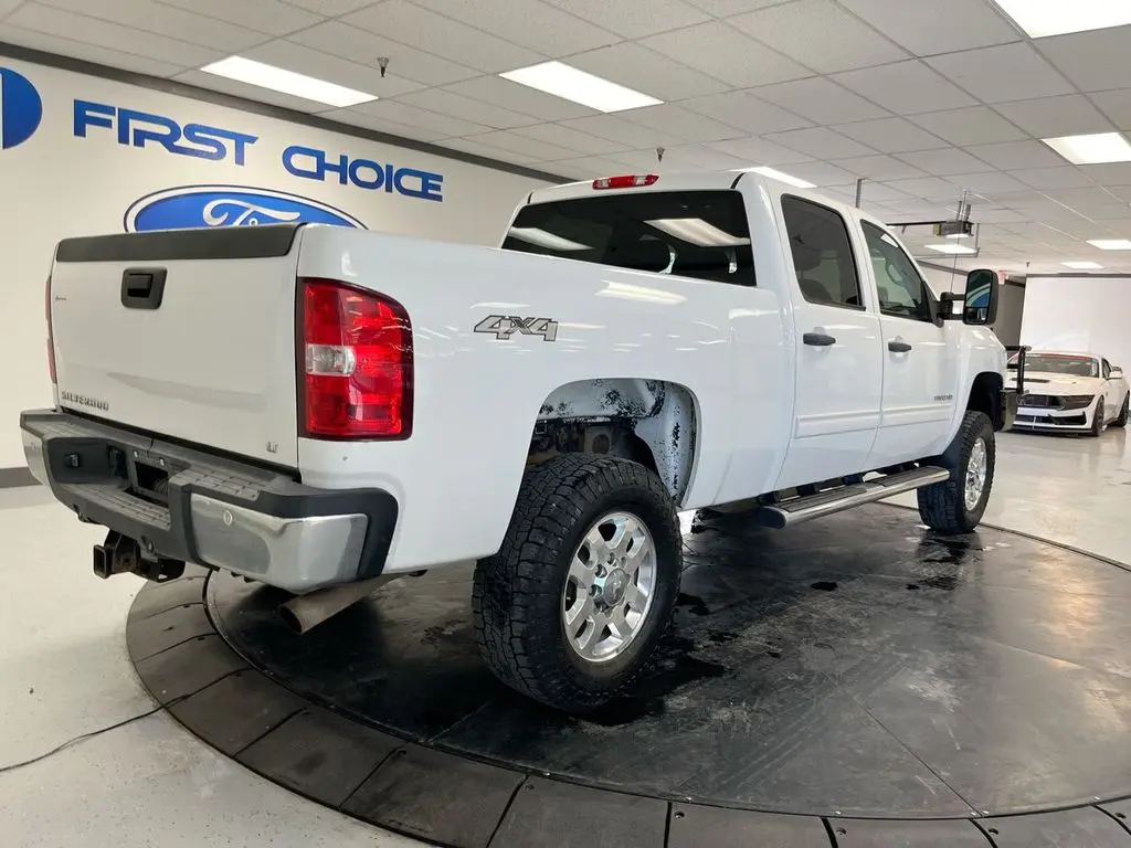 2012 Chevrolet Silverado - $10,274